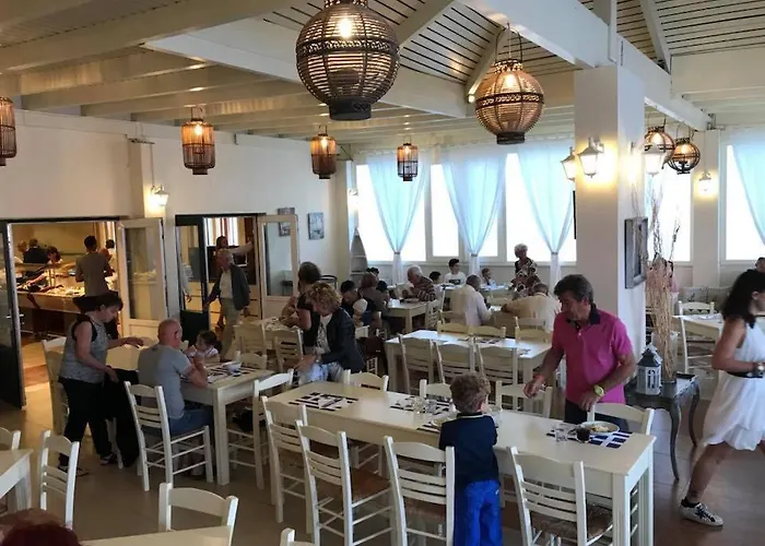 Naxos Imperial Beach & 5*