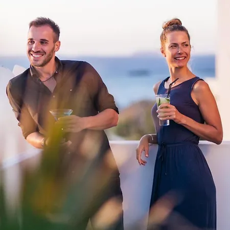 Naxos Imperial Beach & 5*